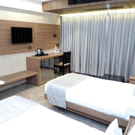 Hotel Archana Residency Bombay Esterno foto