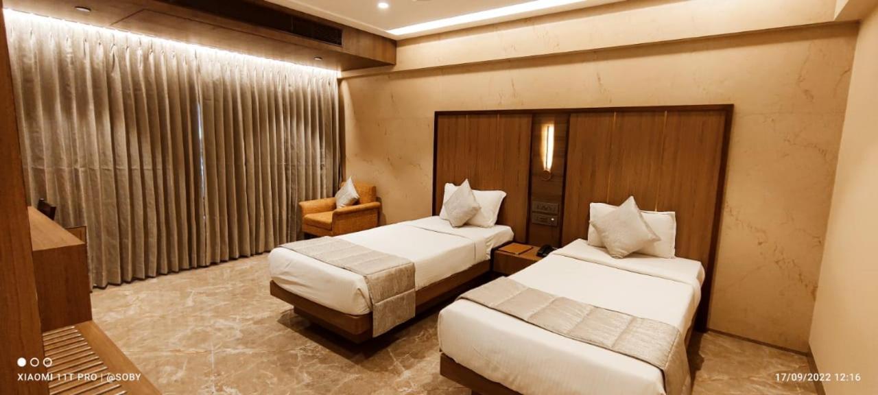 Hotel Archana Residency Bombay Esterno foto
