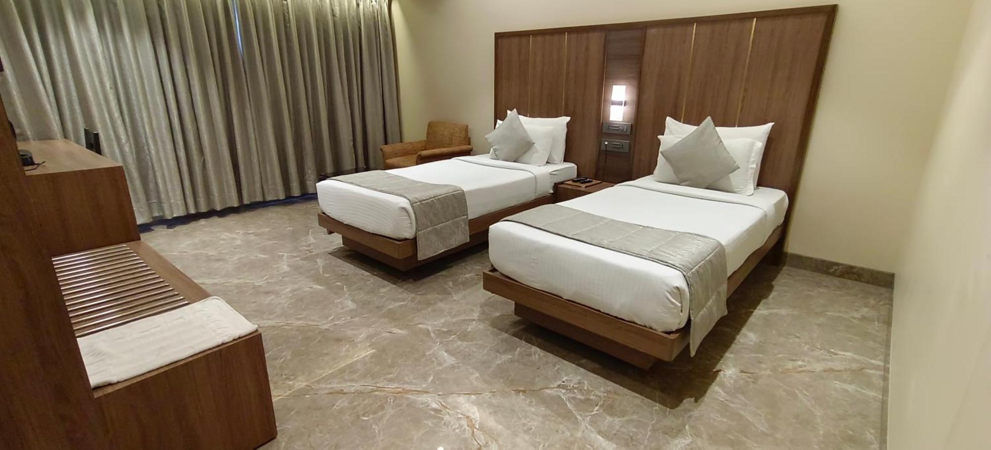 Hotel Archana Residency Bombay Esterno foto