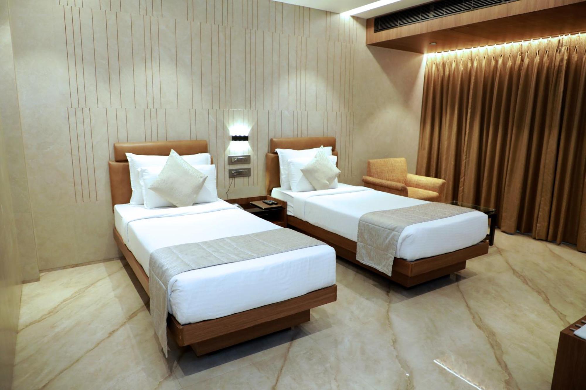 Hotel Archana Residency Bombay Esterno foto
